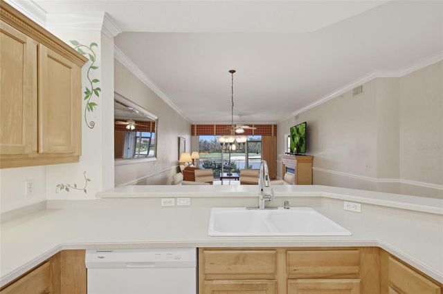 8422 WETHERSFIELD RUN 104, Lakewood Ranch, FL 34202