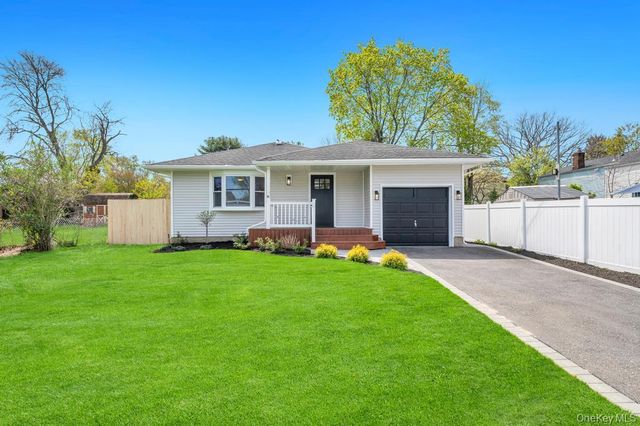 130 Farner Avenue, Selden, NY 11784