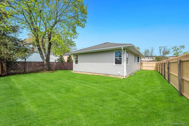 130 Farner Avenue, Selden, NY 11784