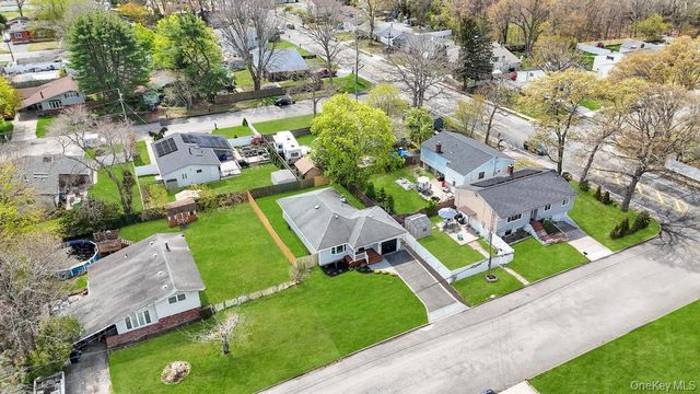 130 Farner Avenue, Selden, NY 11784