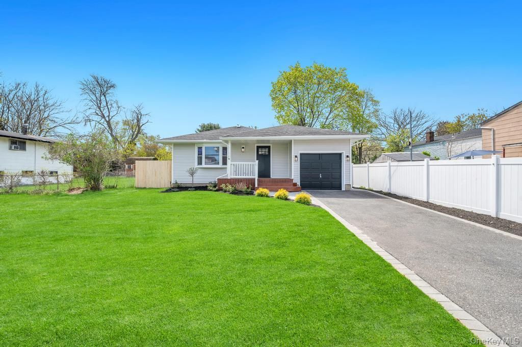 130 Farner Avenue, Selden, NY 11784