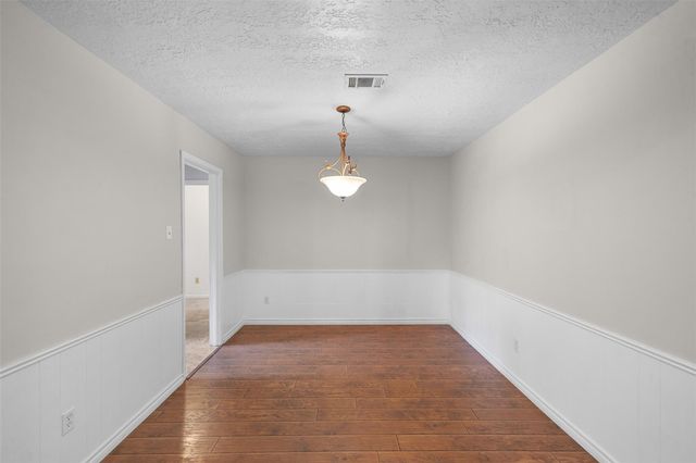 3803 Old Oaks Drive, Bryan, TX 77802