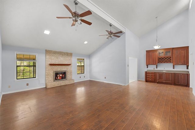 3803 Old Oaks Drive, Bryan, TX 77802