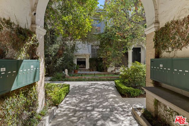 450 N Sycamore Avenue 4, Los Angeles, CA 90036