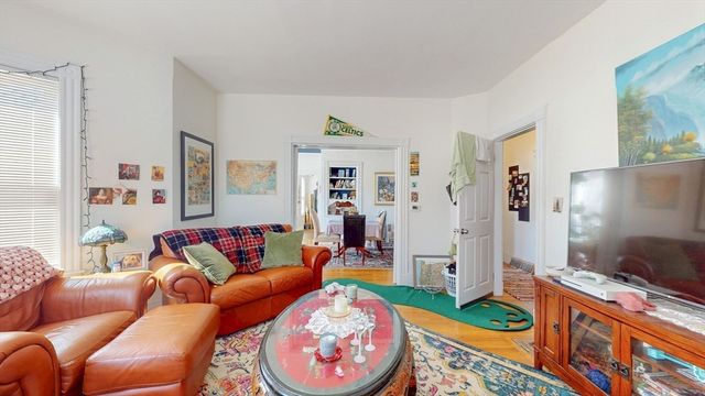 128 Elm St, Cambridge, MA 02140