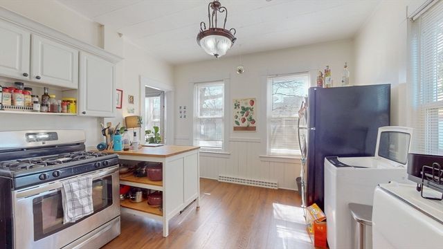 128 Elm St, Cambridge, MA 02140