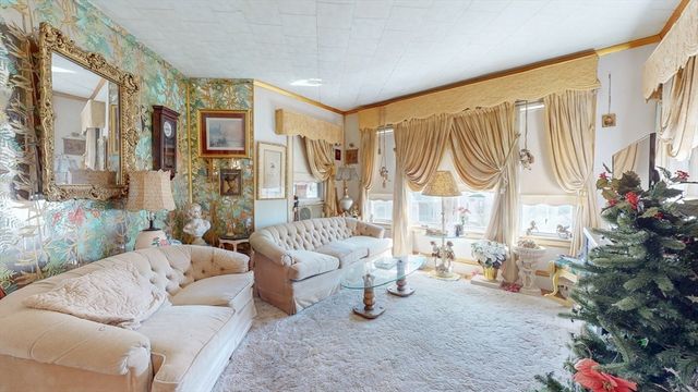 128 Elm St, Cambridge, MA 02140