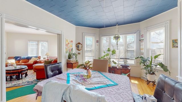 128 Elm St, Cambridge, MA 02140