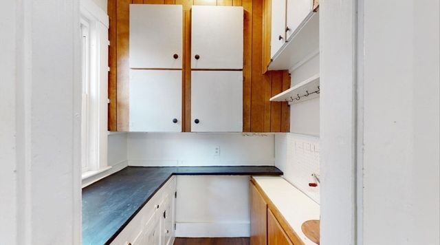 128 Elm St, Cambridge, MA 02140