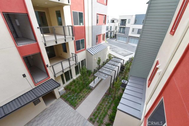 157 Bowery, Irvine, CA 92612