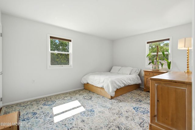 563 Oakhollow Lane, Lanoka Harbor, NJ 08734