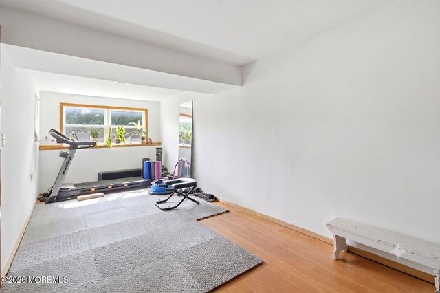 563 Oakhollow Lane, Lanoka Harbor, NJ 08734