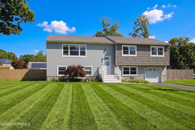563 Oakhollow Lane, Lanoka Harbor, NJ 08734