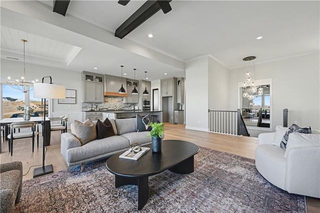 22152 W 94th Terrace, Lenexa, KS 66220