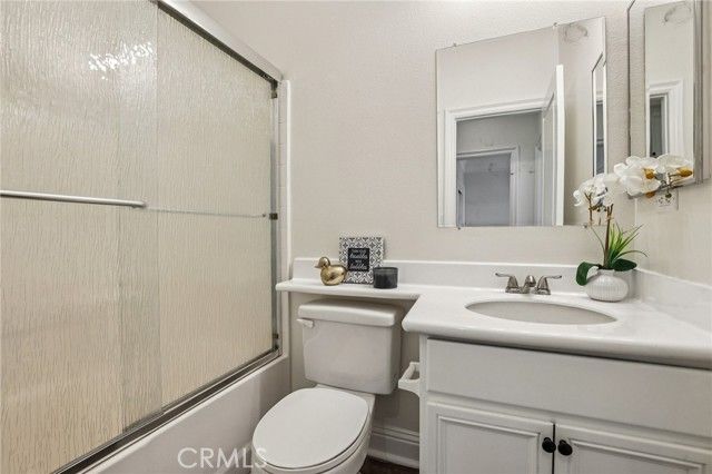 15 Whitworth Street, Ladera Ranch, CA 92694