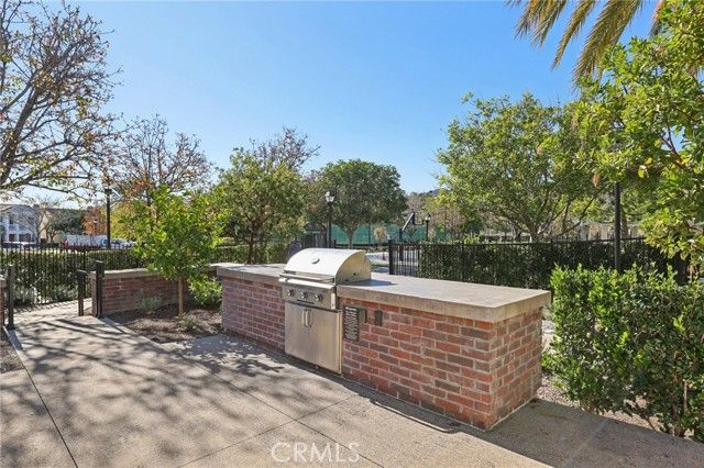 15 Whitworth Street, Ladera Ranch, CA 92694