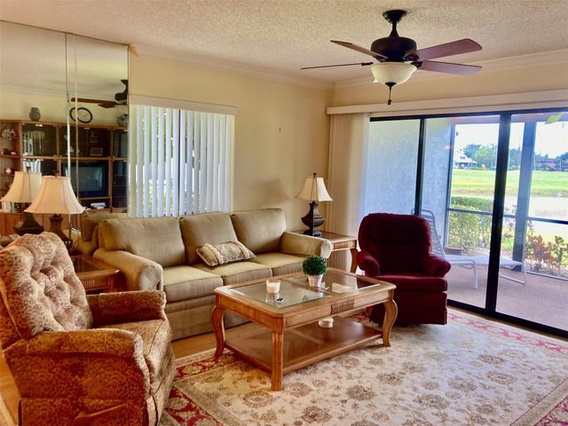 331 BARCELONA DRIVE 331, Bradenton, FL 34210