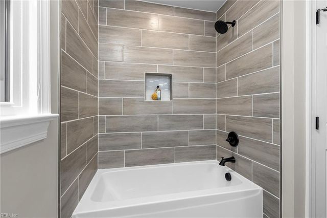 1605 Dey Cove DR, Virginia Beach, VA 23454