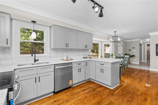 1605 Dey Cove DR, Virginia Beach, VA 23454