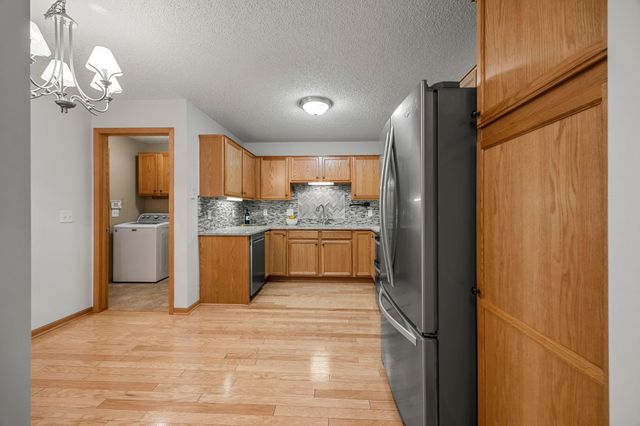 17498 Deerfield Drive SE, Prior Lake, MN 55372