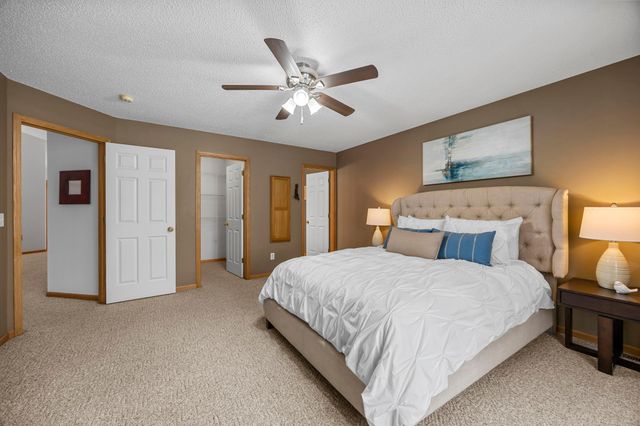 17498 Deerfield Drive SE, Prior Lake, MN 55372