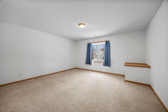 17498 Deerfield Drive SE, Prior Lake, MN 55372