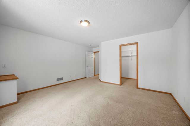 17498 Deerfield Drive SE, Prior Lake, MN 55372