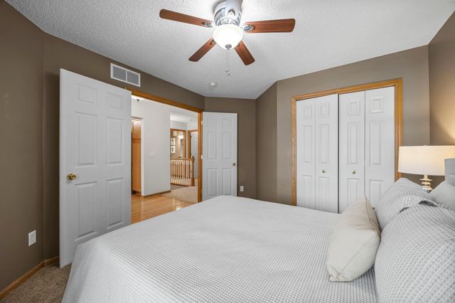 17498 Deerfield Drive SE, Prior Lake, MN 55372