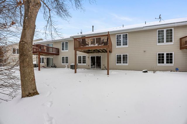 17498 Deerfield Drive SE, Prior Lake, MN 55372