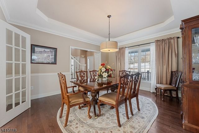 1 Yard Ct, Raritan Twp., NJ 08822