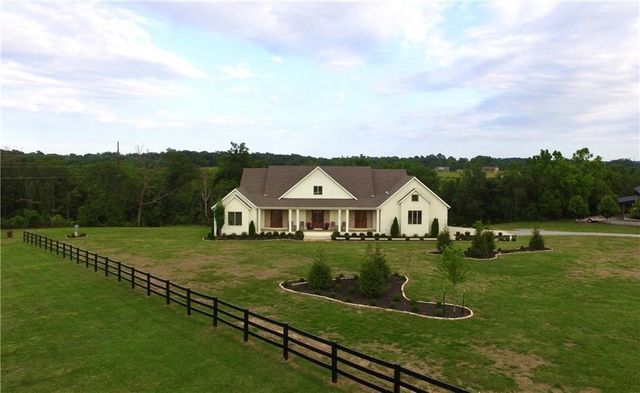 11964 Long Acres Drive, Bentonville, AR 72713