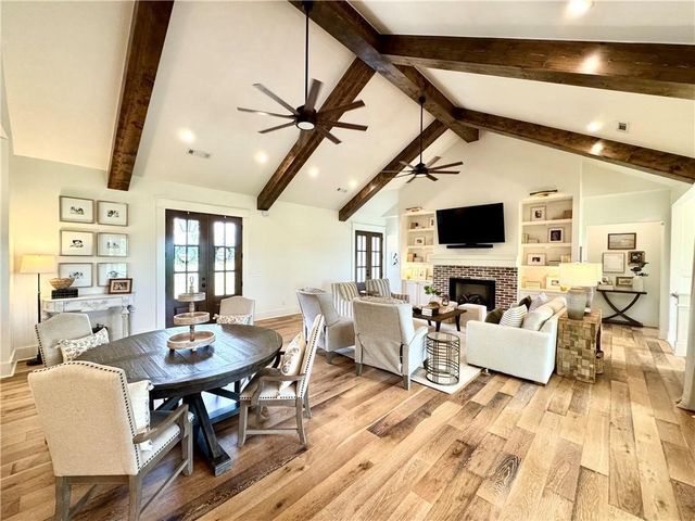 11964 Long Acres Drive, Bentonville, AR 72713