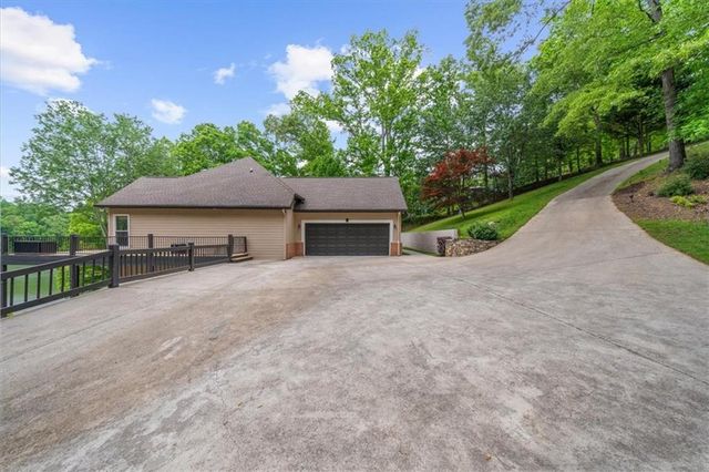 3386 Small Woods Lane, Gainesville, GA 30506