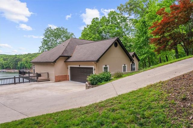 3386 Small Woods Lane, Gainesville, GA 30506