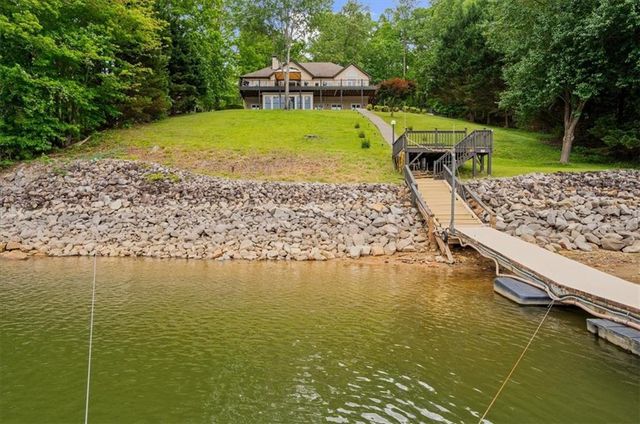 3386 Small Woods Lane, Gainesville, GA 30506
