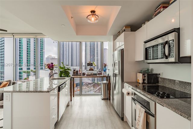 888 Biscayne Blvd 1601, Miami, FL 33132
