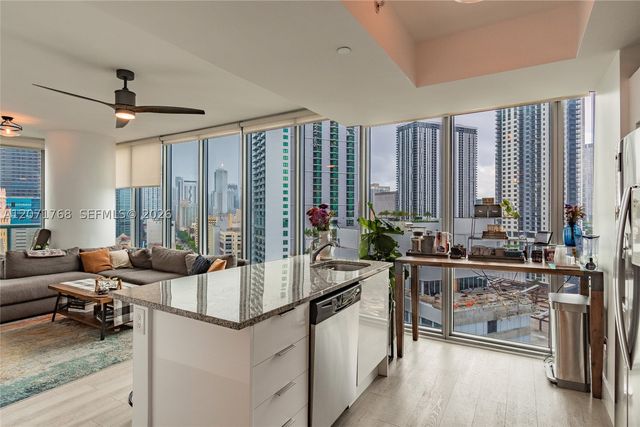 888 Biscayne Blvd 1601, Miami, FL 33132