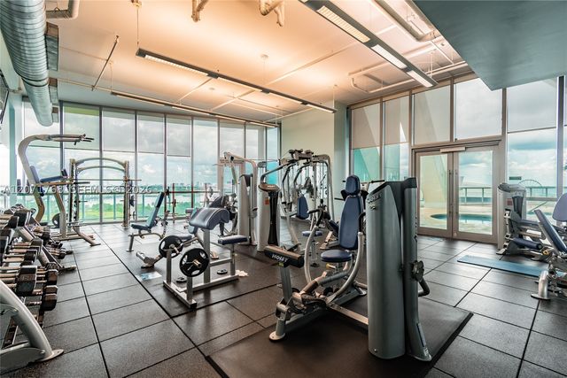 888 Biscayne Blvd 1601, Miami, FL 33132
