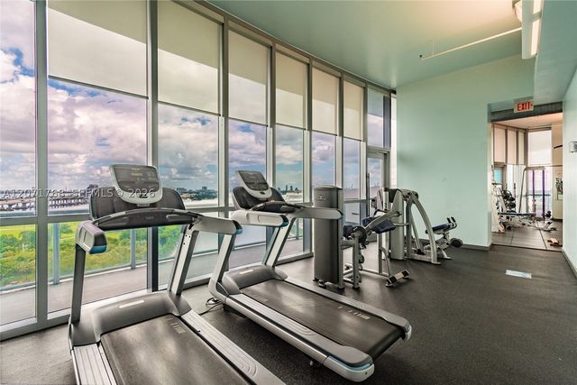 888 Biscayne Blvd 1601, Miami, FL 33132