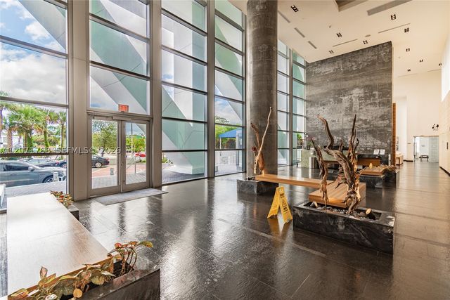 888 Biscayne Blvd 1601, Miami, FL 33132