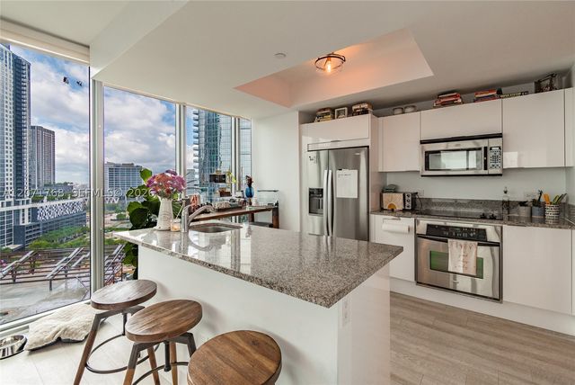 888 Biscayne Blvd 1601, Miami, FL 33132