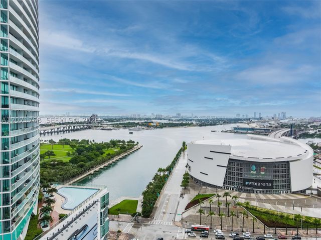 888 Biscayne Blvd 1601, Miami, FL 33132