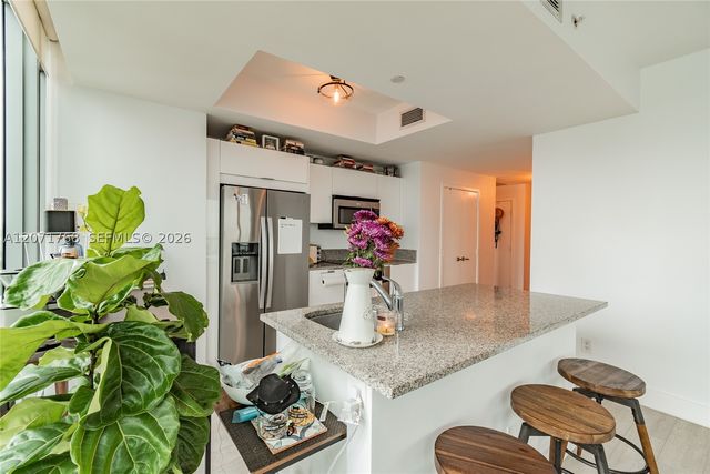 888 Biscayne Blvd 1601, Miami, FL 33132
