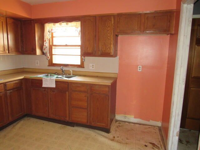 435 McGuire Avenue, Beattyville, KY 41311