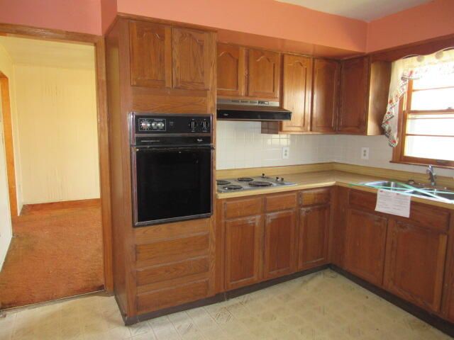 435 McGuire Avenue, Beattyville, KY 41311