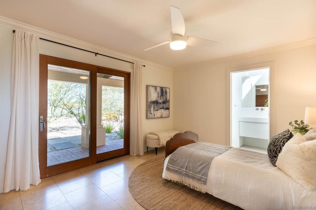 Image 15 of property listing at 30410 Calle La Reina, Bonsall, CA 92003