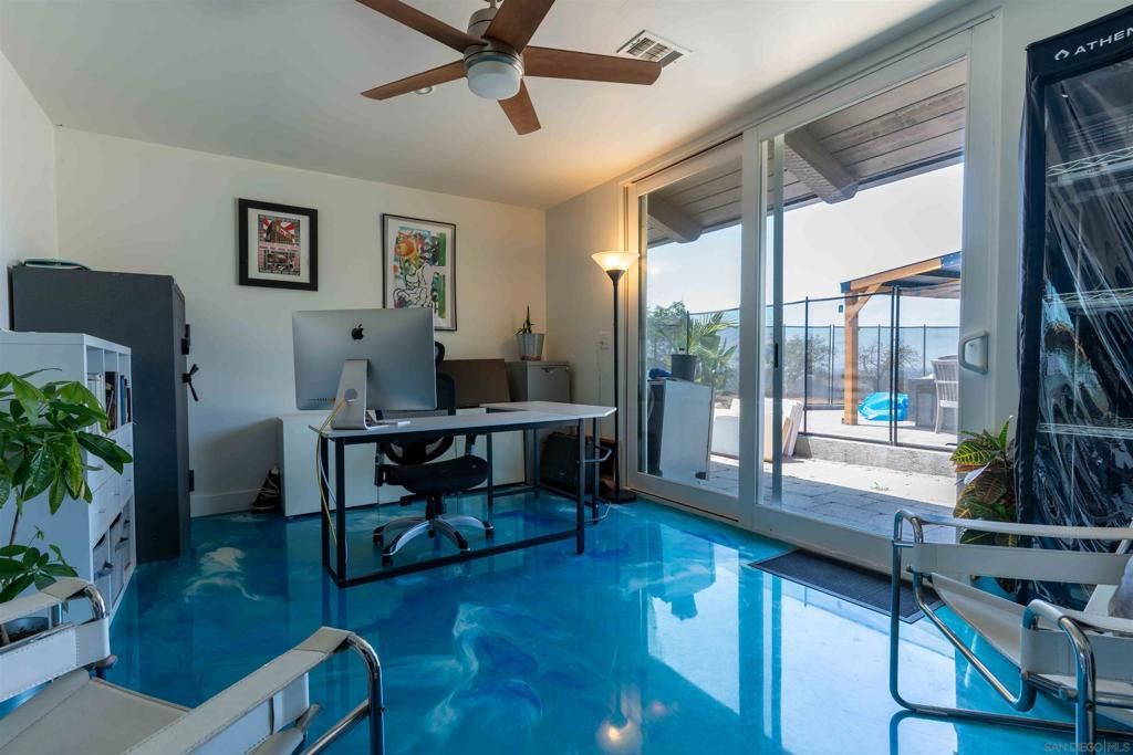 Image 28 of property listing at 30410 Calle La Reina, Bonsall, CA 92003