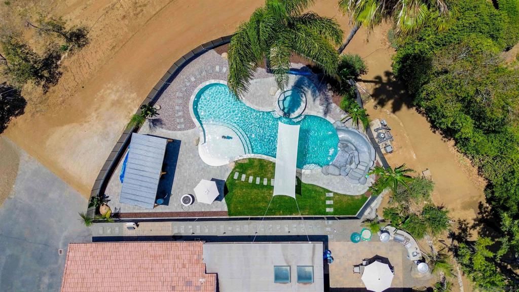 Image 32 of property listing at 30410 Calle La Reina, Bonsall, CA 92003