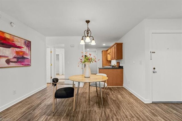 1518 Benjamin Parkway C, Greensboro, NC 27408