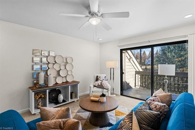 1518 Benjamin Parkway C, Greensboro, NC 27408